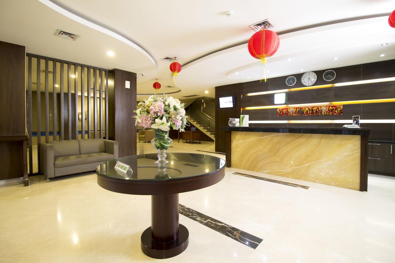 Hotel Reddoorz Near Roxy Dżakarta Zewnętrze zdjęcie